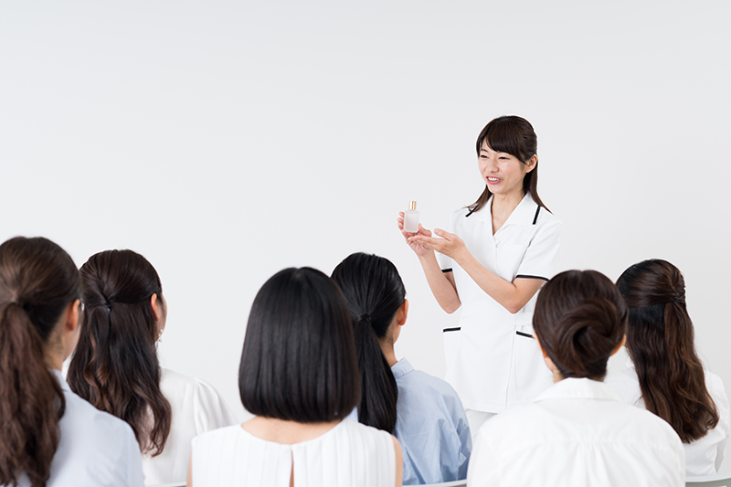 学んで終わりではない、現場で活躍するためのスクール
